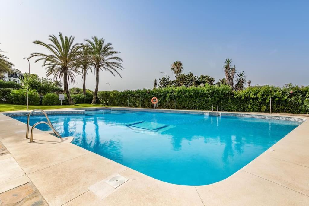 Oleholidays 535 Romana Playa Con Vistas Al Mar Marbella Kültér fotó