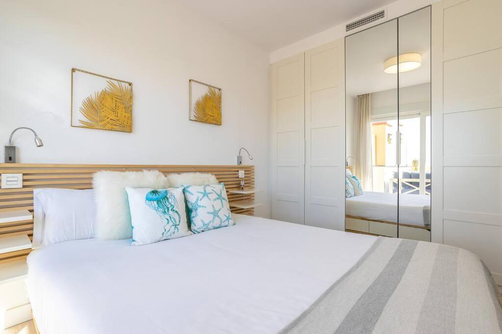 Oleholidays 535 Romana Playa Con Vistas Al Mar Marbella Kültér fotó