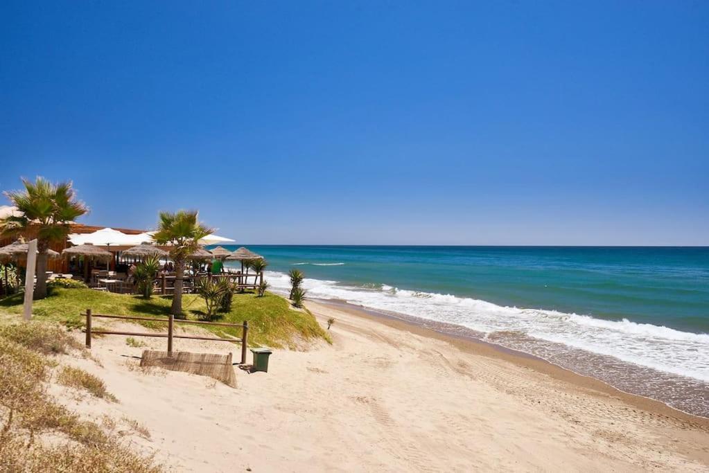 Oleholidays 535 Romana Playa Con Vistas Al Mar Marbella Kültér fotó